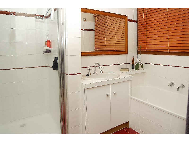 4/175 Mountainview Rd, Briar Hill VIC 3088