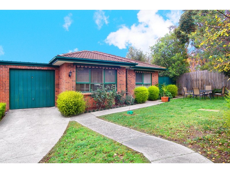 4/8 Fernside Avenue, Briar Hill VIC 3088