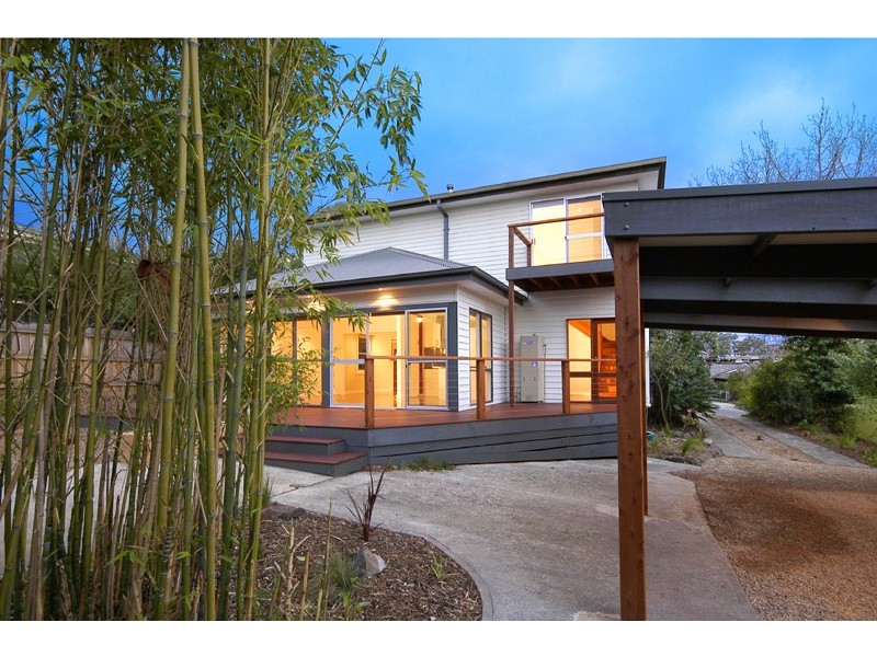 22 Howard Street, Greensborough VIC 3088