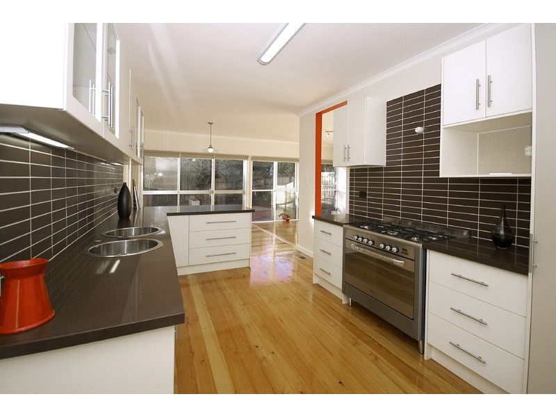 22 Howard Street, Greensborough VIC 3088