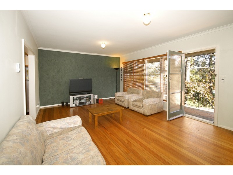 1/108 Para Rd, Montmorency VIC 3094