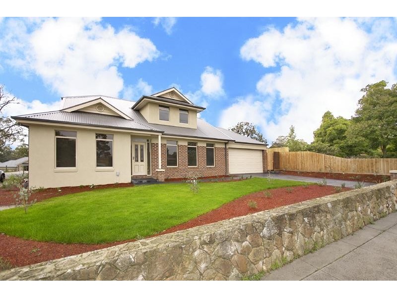 78 Mountainview Rd, Montmorency VIC 3094