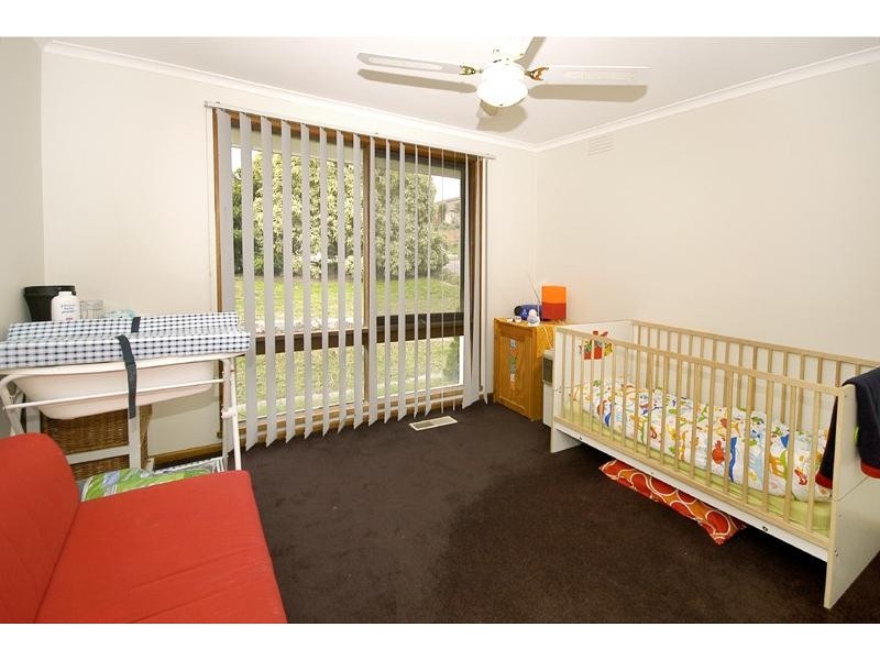 8 Warralong Avenue, Greensborough VIC 3088