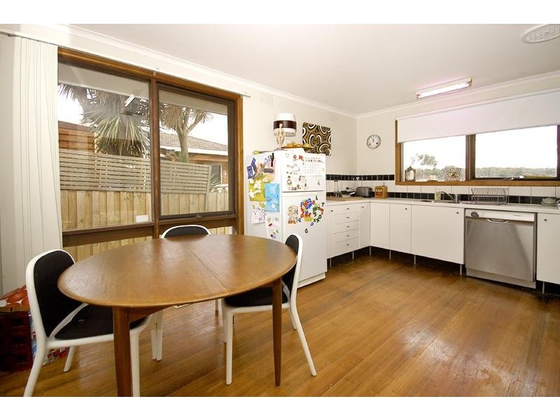 8 Warralong Avenue, Greensborough VIC 3088