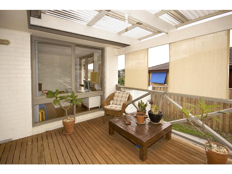 8 Warralong Avenue, Greensborough VIC 3088