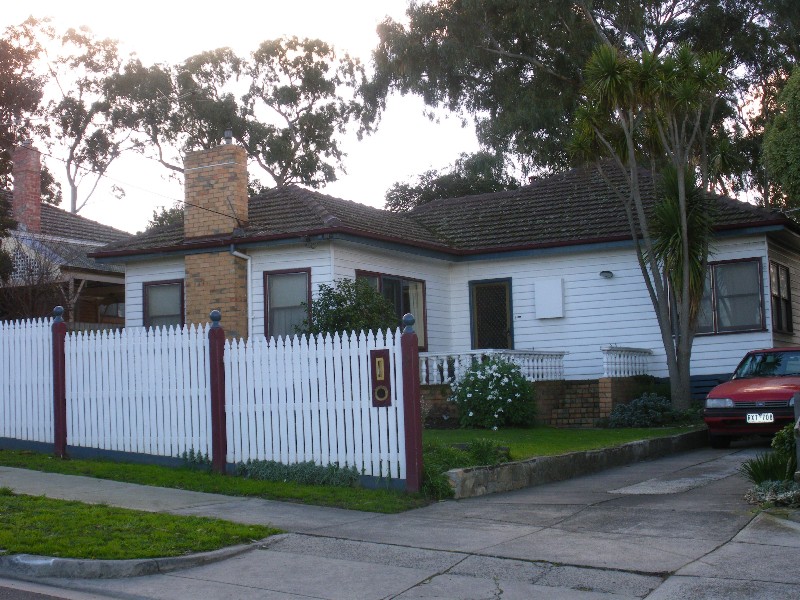 2 black Street, Watsonia VIC 3087