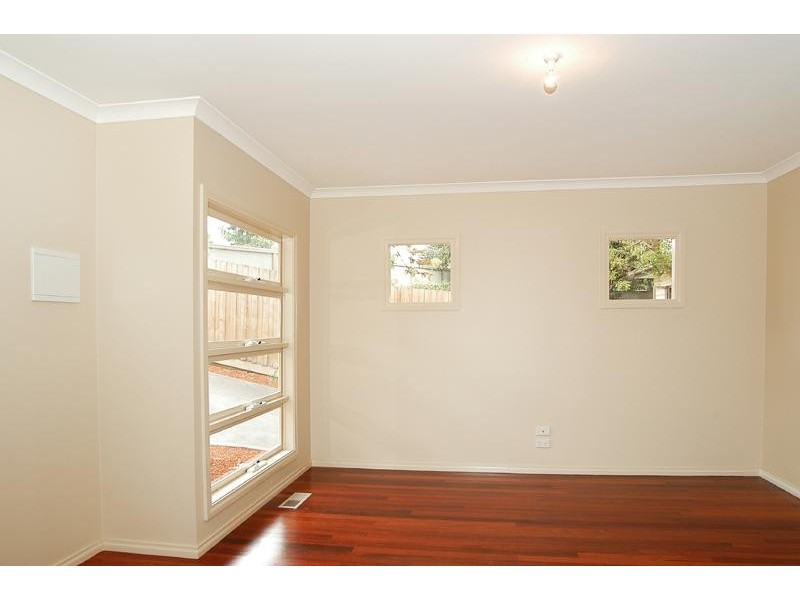 1/87 Rattray Road, Montmorency VIC 3094