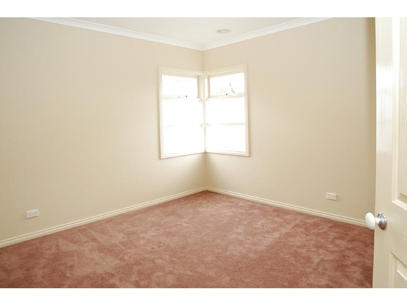 1/87 Rattray Road, Montmorency VIC 3094