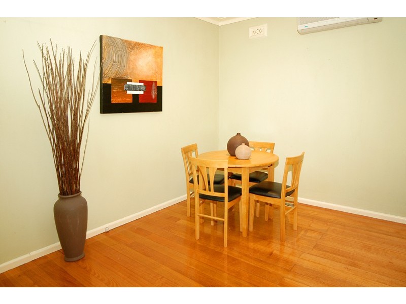 1/12 Davey Road, Montmorency VIC 3094