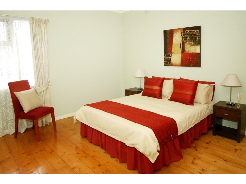 1/12 Davey Road, Montmorency VIC 3094