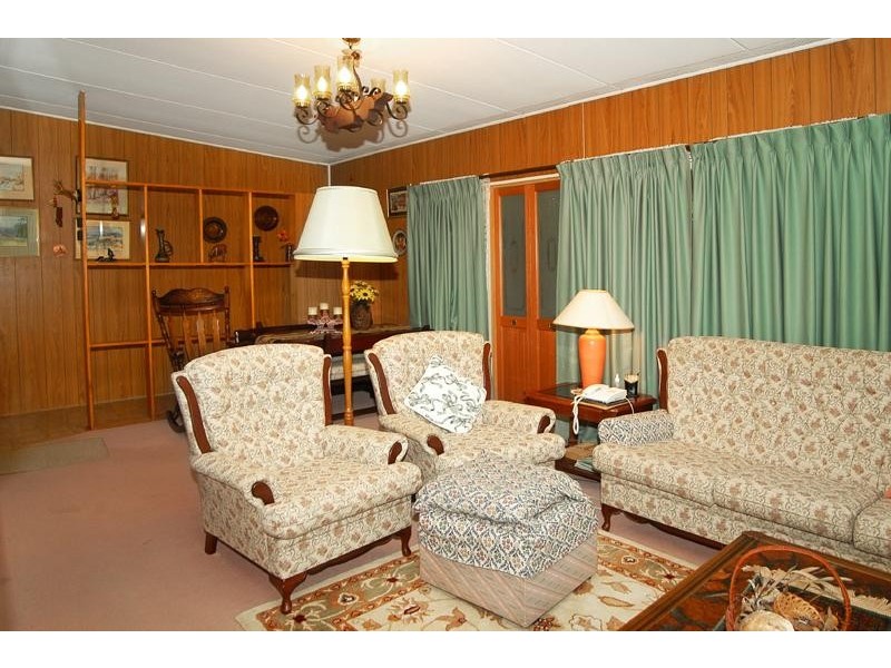 43 Baldwin Avenue, Montmorency VIC 3094