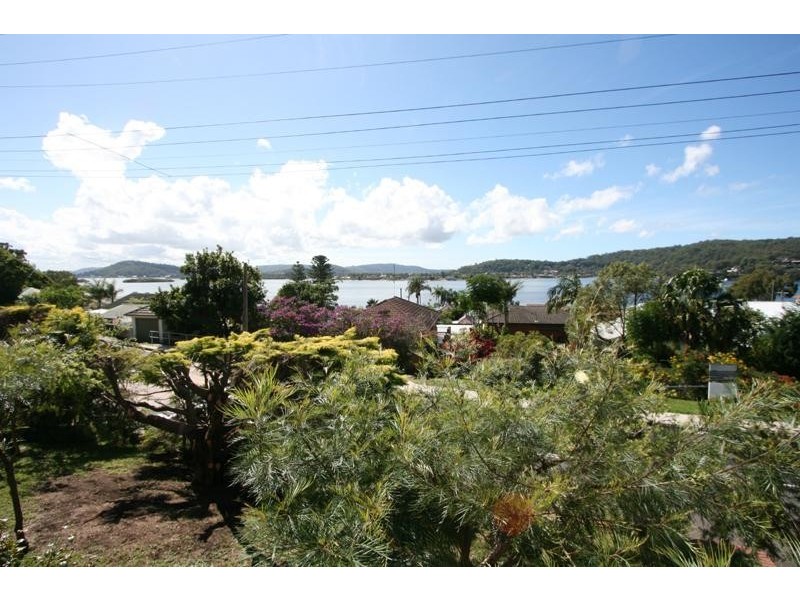 379 Orange Grove Rd, Blackwall NSW 2256