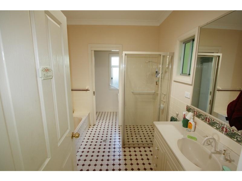 379 Orange Grove Rd, Blackwall NSW 2256