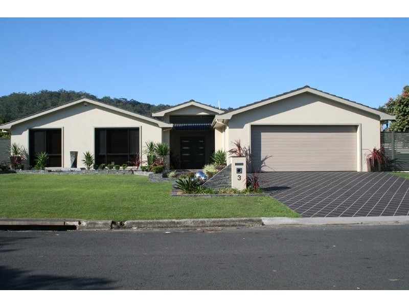 3 Barracouta Ave, St Huberts Island NSW 2257