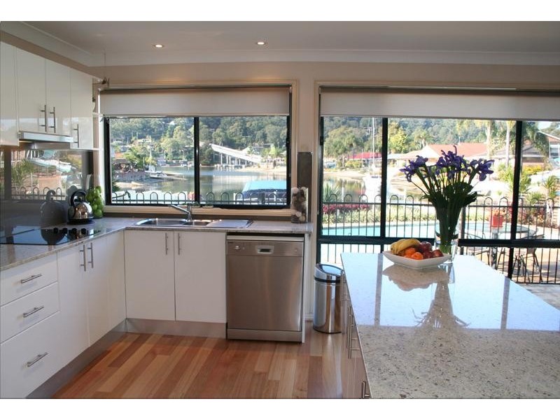 3 Barracouta Ave, St Huberts Island NSW 2257