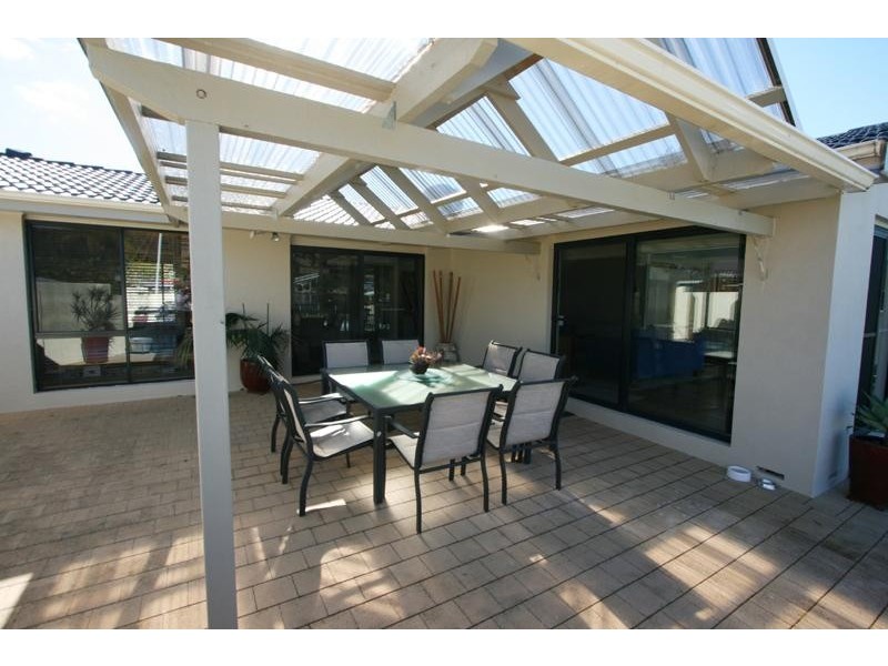 3 Barracouta Ave, St Huberts Island NSW 2257