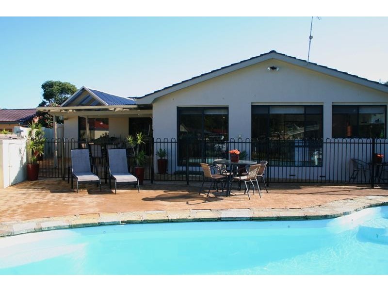 3 Barracouta Ave, St Huberts Island NSW 2257