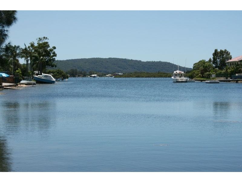 55a Helmsman Blvd, St Huberts Island NSW 2257