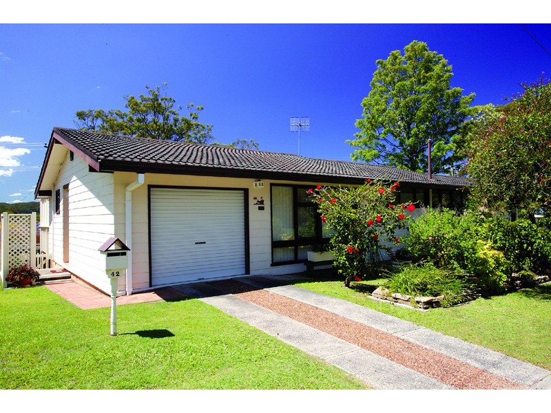 42 Summit Rd, Terrigal NSW 2260