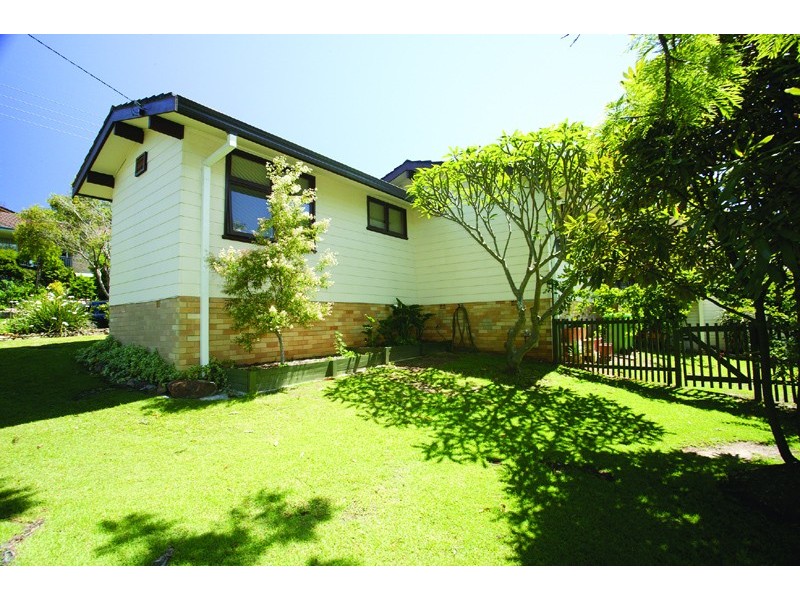 42 Summit Rd, Terrigal NSW 2260