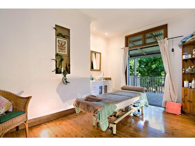 31 Woodland Rd, Terrigal NSW 2260