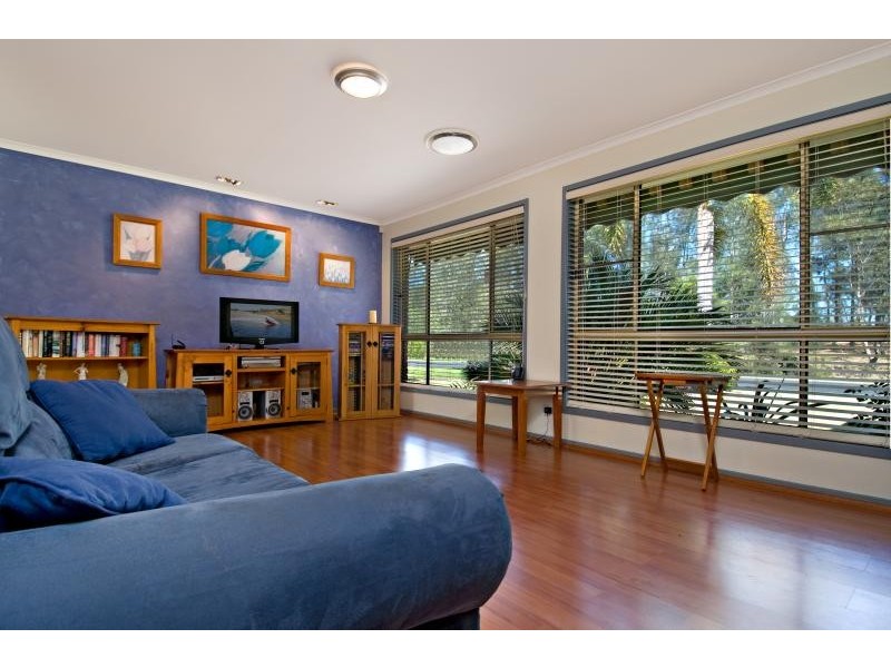 8 Killuna Rd, Kincumber NSW 2251