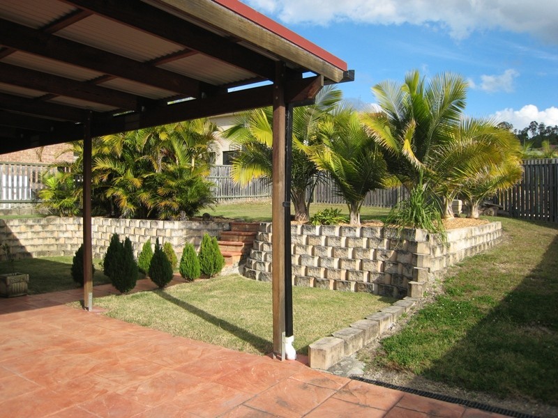 Pacific Pines QLD 4211