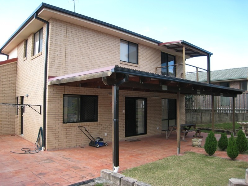 Pacific Pines QLD 4211