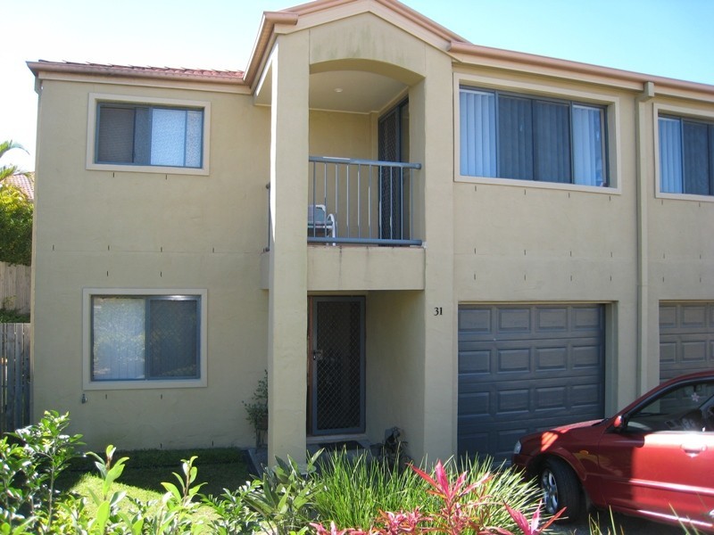 Pacific Pines QLD 4211