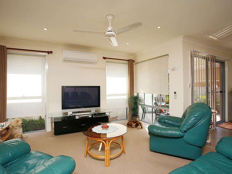 Hope Island QLD 4212