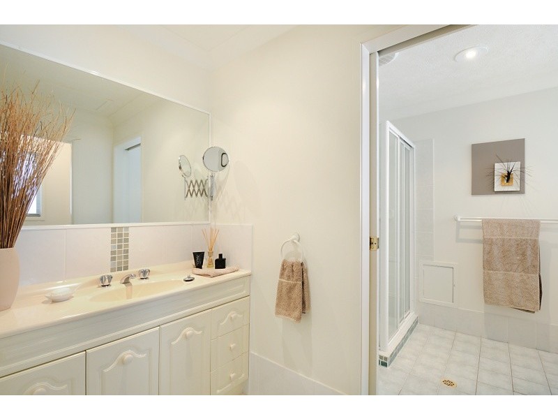 Pacific Pines QLD 4211