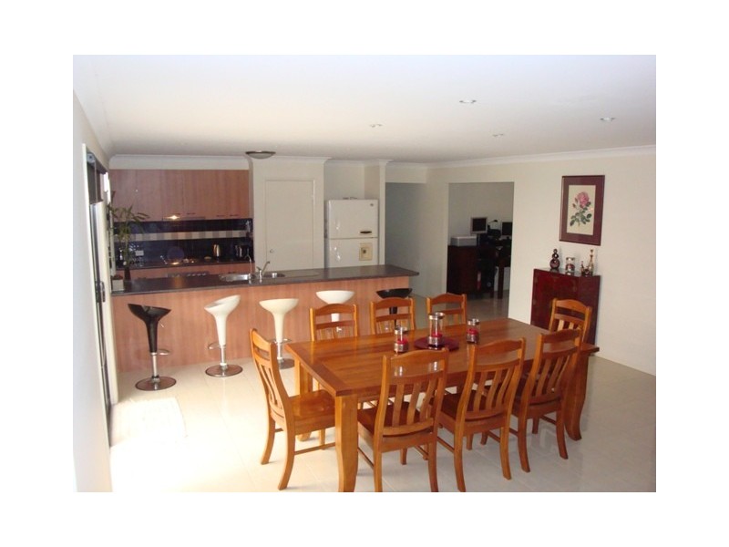 Pacific Pines QLD 4211