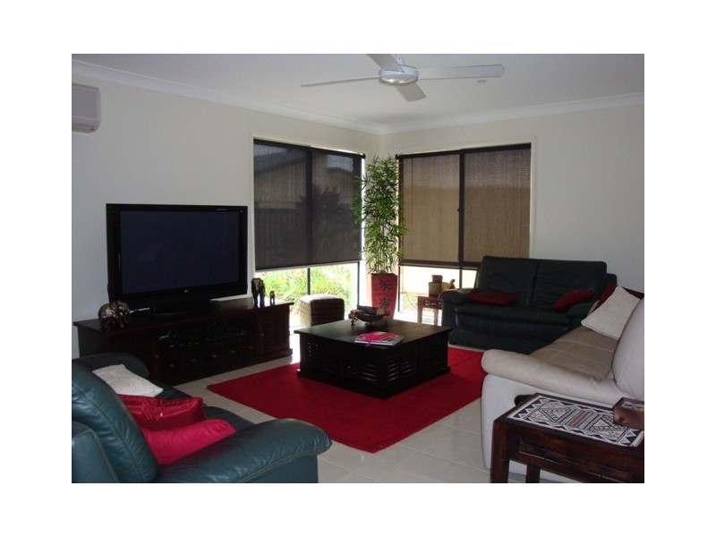 Pacific Pines QLD 4211