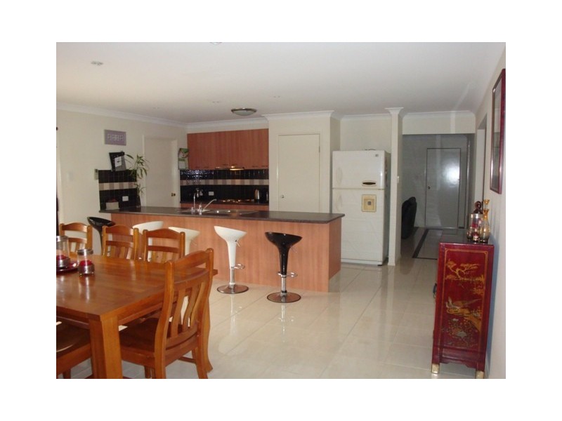Pacific Pines QLD 4211