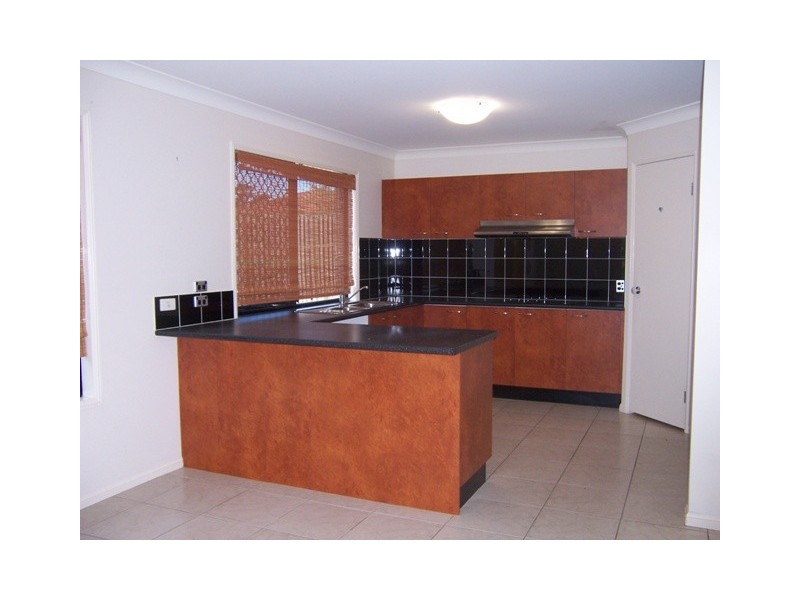 5 Devaney Court, Maudsland QLD 4210