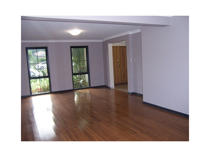 5 Devaney Court, Maudsland QLD 4210