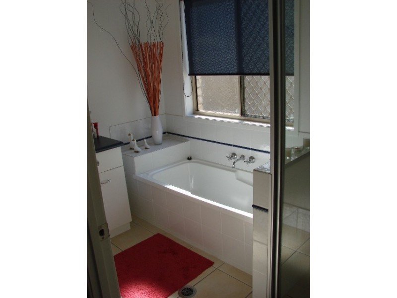 Pacific Pines QLD 4211