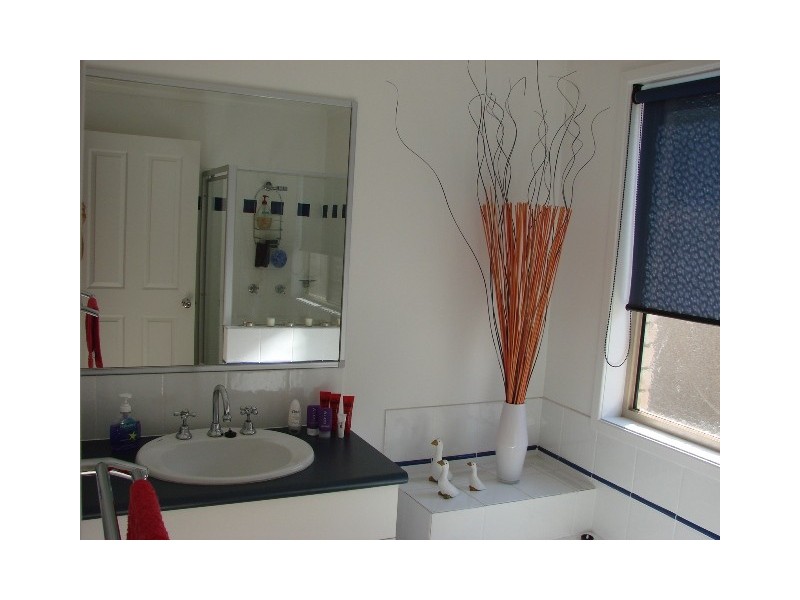 Pacific Pines QLD 4211