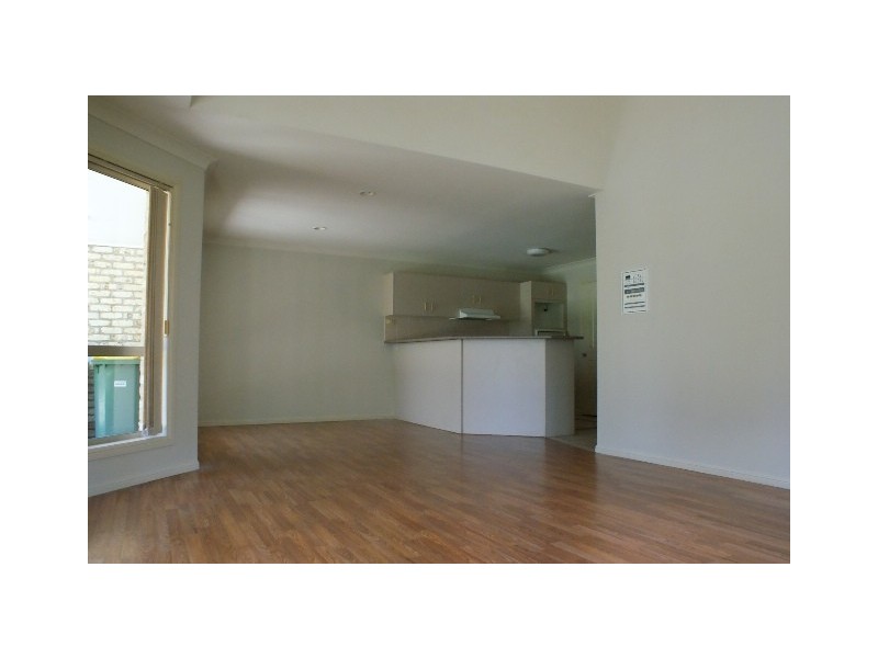 7/4 Koala Town Road, Upper Coomera QLD 4209