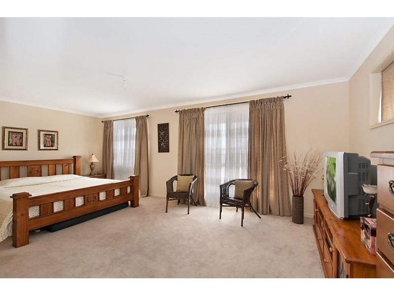 Pacific Pines QLD 4211