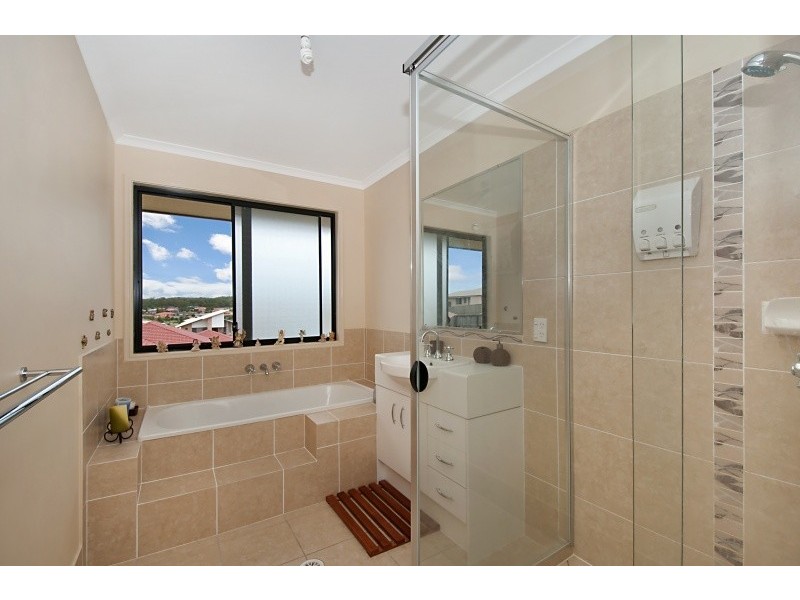 Pacific Pines QLD 4211