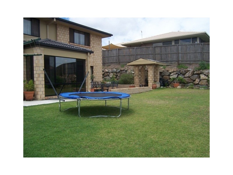 Pacific Pines QLD 4211