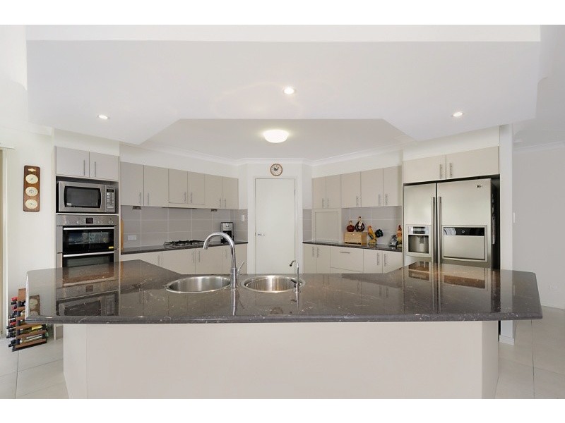 Pacific Pines QLD 4211
