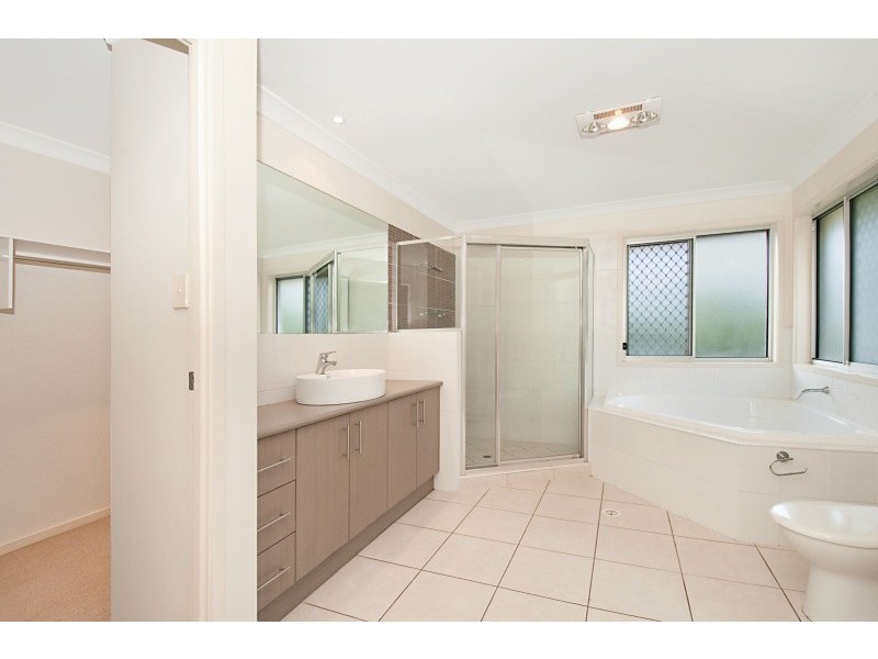 Coomera Waters QLD 4209