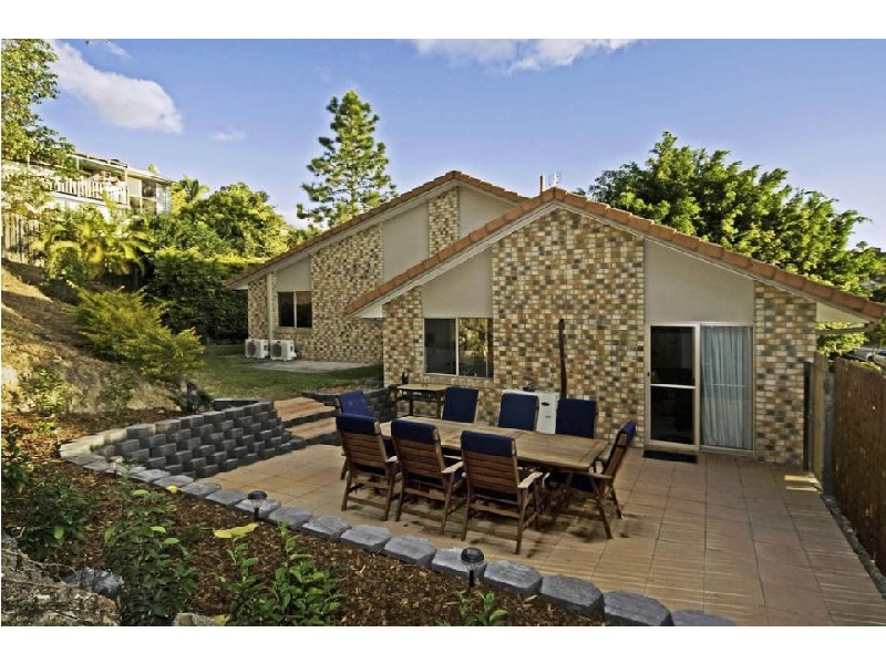 Pacific Pines QLD 4211