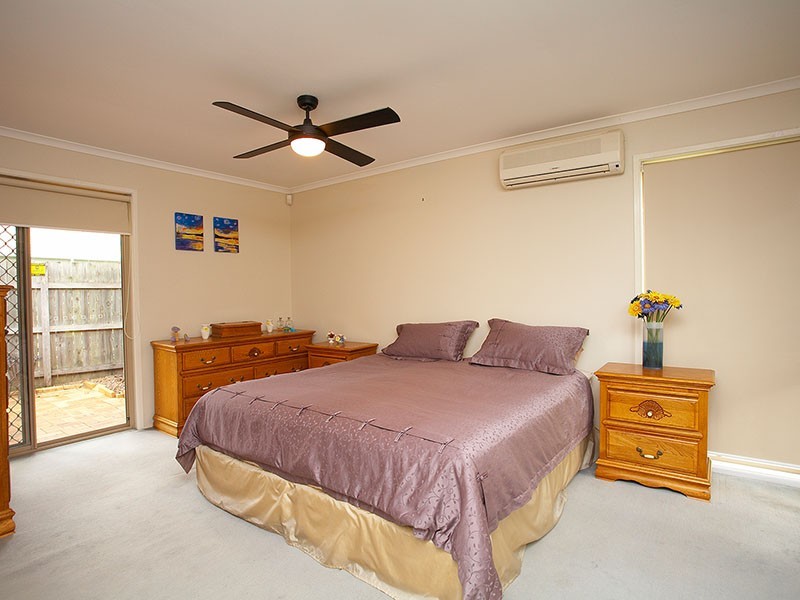 20 Queens Park Cct, Oxenford QLD 4210