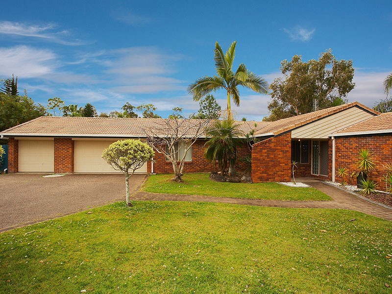 20 Queens Park Cct, Oxenford QLD 4210