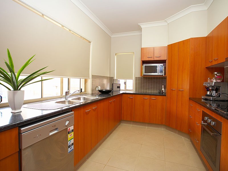25 Greendragon Cres, Upper Coomera QLD 4209