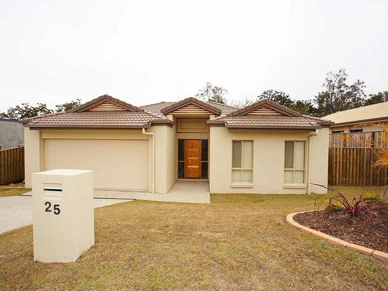 25 Greendragon Cres, Upper Coomera QLD 4209