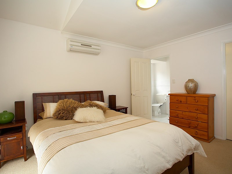 40 Davis Cup Crt, Oxenford QLD 4210